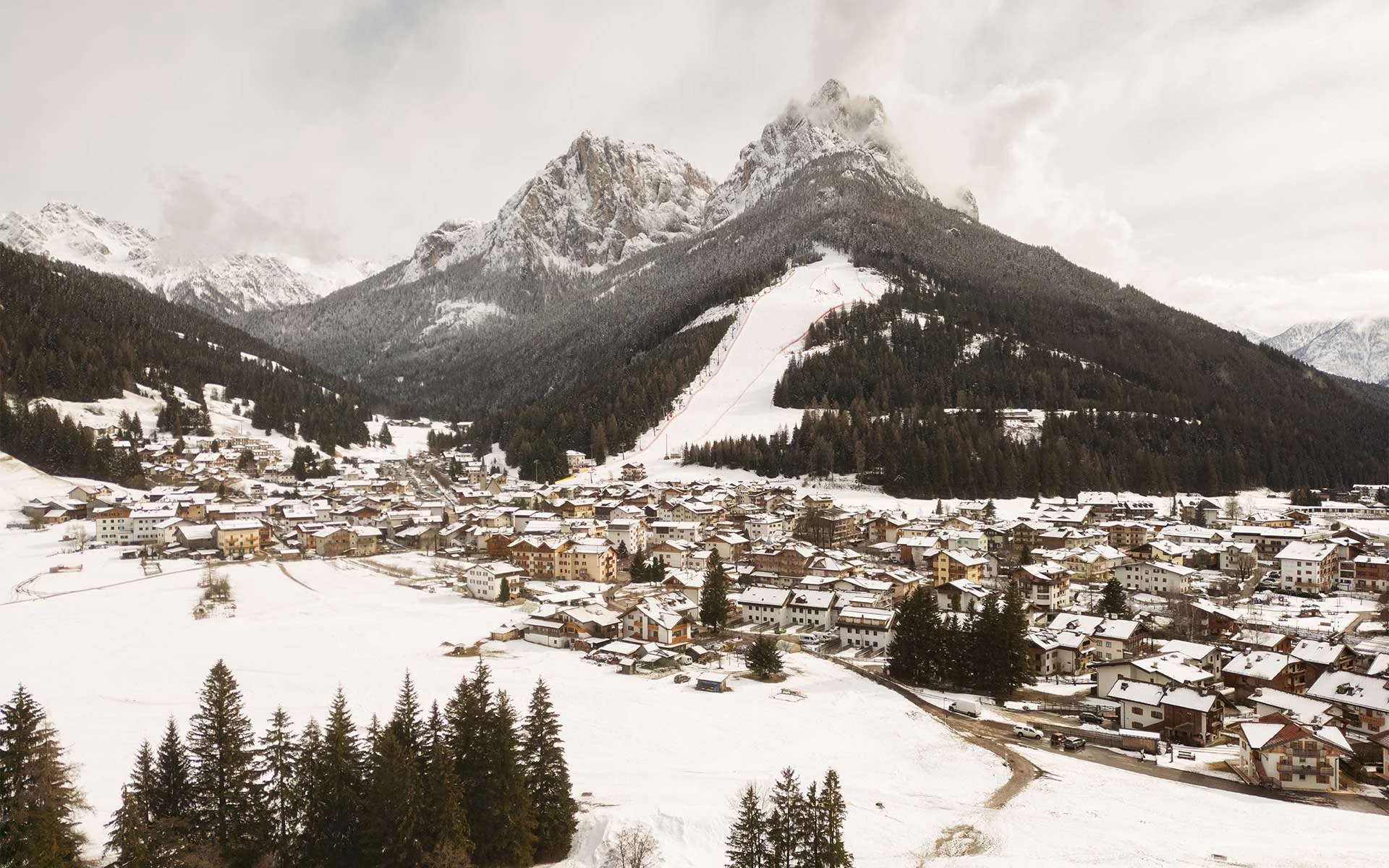 Le Dolomiti innevate in Val di Fassa